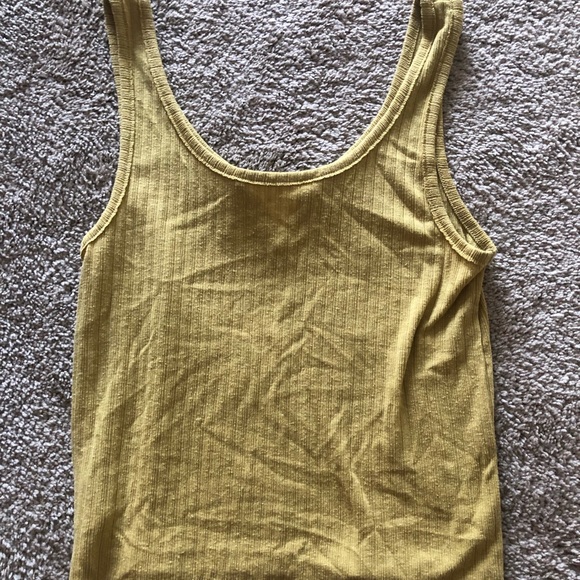 American Eagle Crop Top - Picture 3 of 5